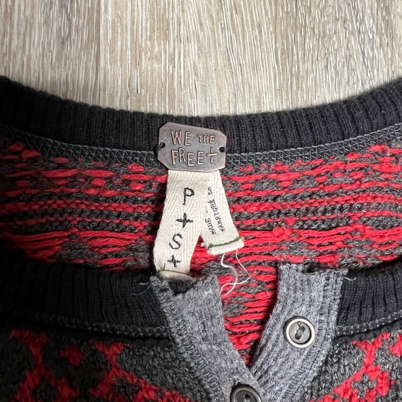 We The Free Cabin in the Woods Thermal Knit Shirt Size Small - Picture 9 of 9